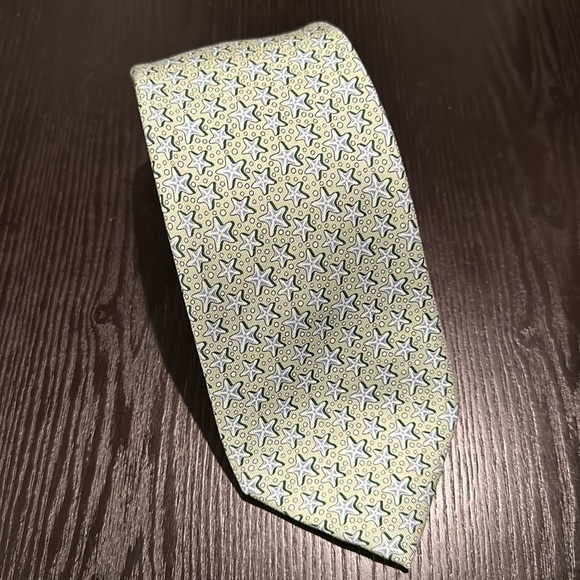 Vineyard Vines Star Fish Silk Tie - Picture 1 of 6
